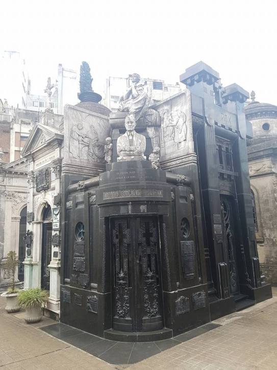 26229772_10155168476875318_1192164243815902386_n